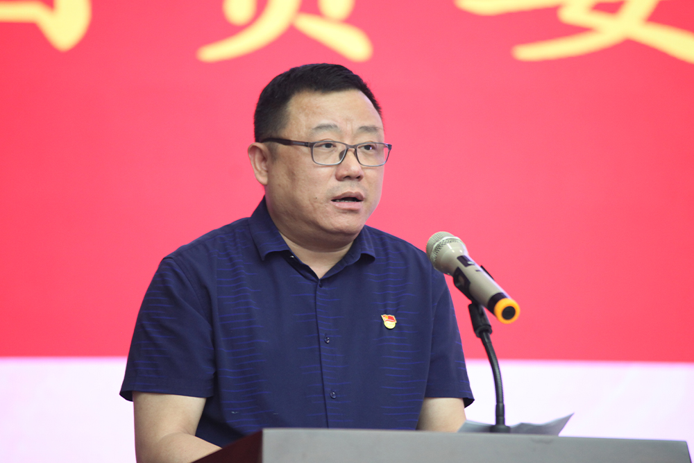 何昌偉.jpg 何昌偉.jpg